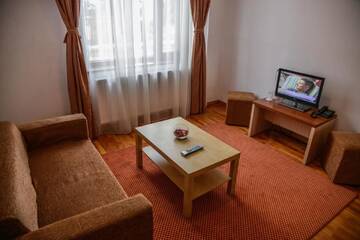 Фото номера Люкс Отель Hotel Posada г. Рымнику-Вылча 4