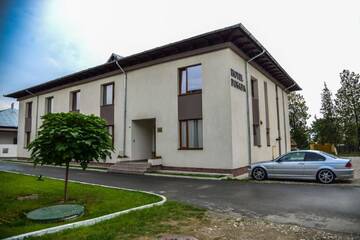 Фото Отель Hotel Posada г. Рымнику-Вылча 2