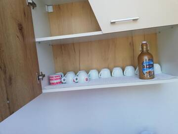 Фото номера Двухместный номер с 1 кроватью и общим туалетом Хостелы Hostel Valcea г. Рымнику-Вылча 19