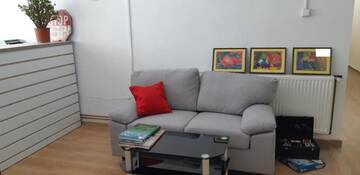 Фото Хостелы Hostel Valcea г. Рымнику-Вылча 1