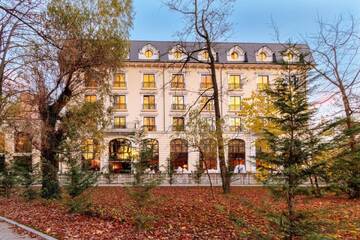 Фотографии Отель Grand Hotel Sofianu г. Рымнику-Вылча (Румыния) №4 Фото Отель Grand Hotel Sofianu г. Рымнику-Вылча 4